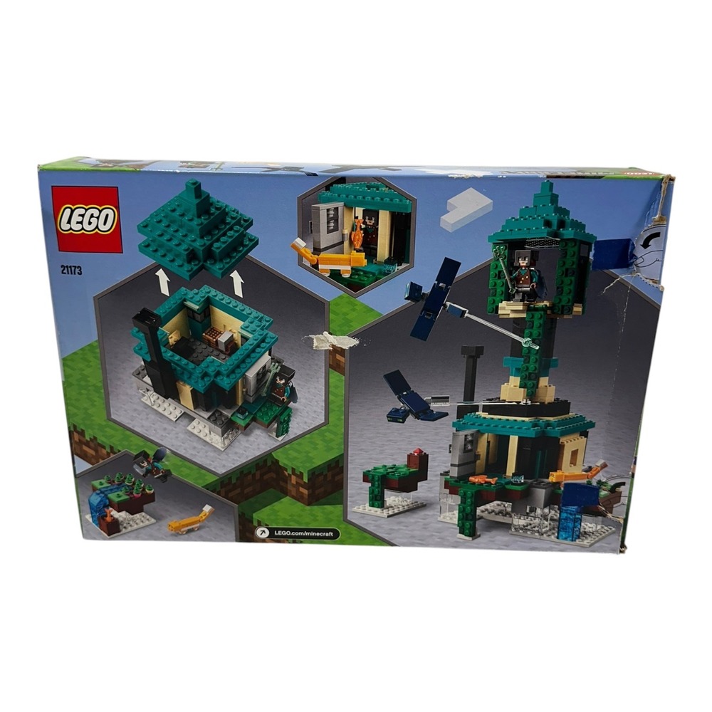 LEGO Minecraft The Sky Tower 21173 565 Pieces Box Instructions Missing 1 Part
